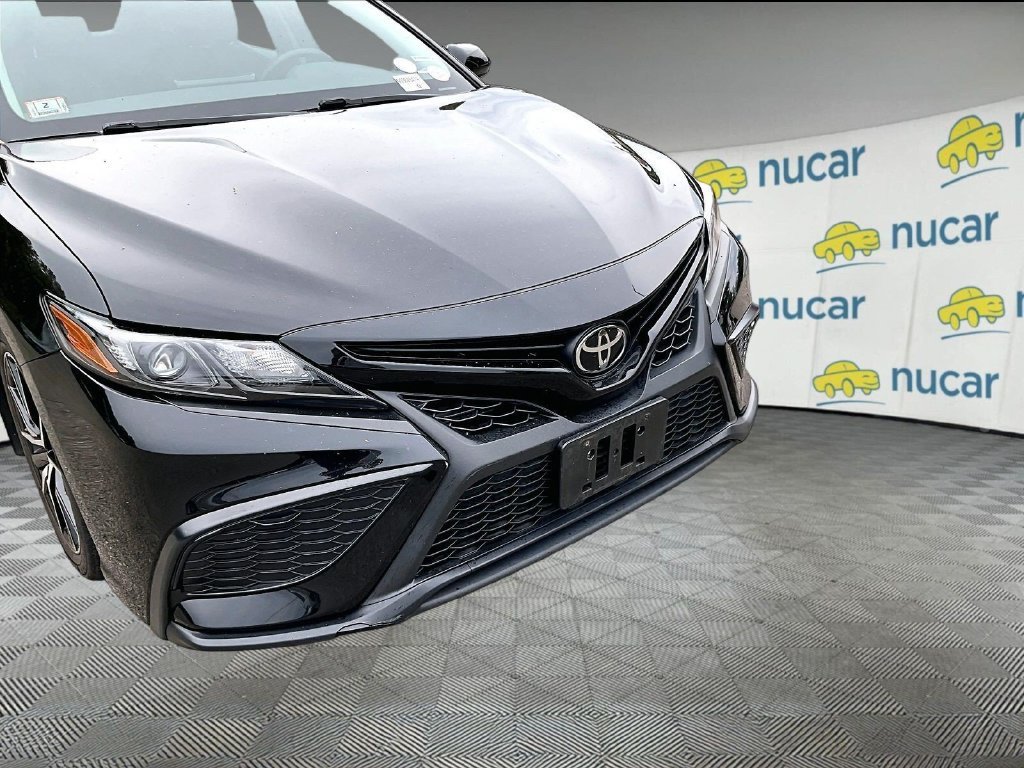 Certified 2022 Toyota Camry SE w/ Cold Weather Package AWD/4WD image 8