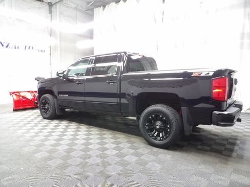 Used 2018 Chevrolet Silverado 1500 LT w/ All Star Edition AWD/4WD image 9