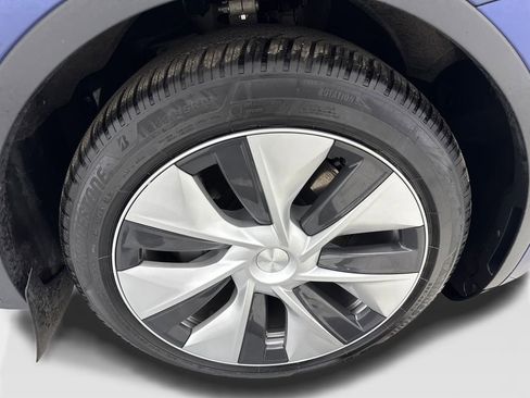 Used 2023 Tesla Model Y Long Range AWD/4WD image 78