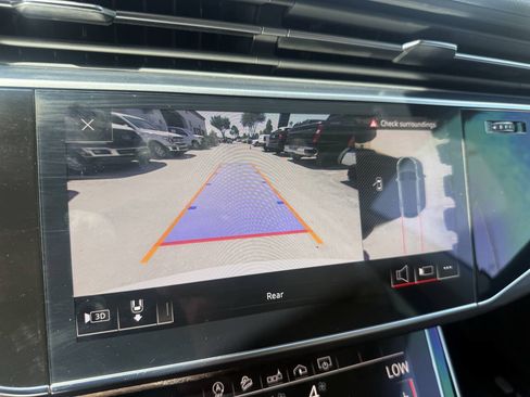 Used 2020 Audi Q8 Premium Plus AWD/4WD image 27