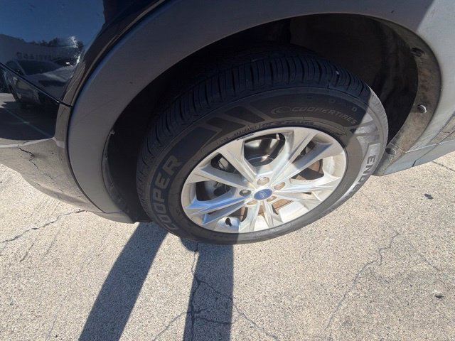 Used 2018 Ford Escape SE FWD image 3