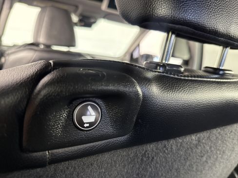 Used 2019 Honda Pilot Elite image 24