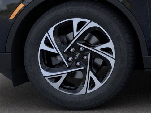 New 2024 Lincoln Nautilus Premier w/ Equipment Group 102A image 22