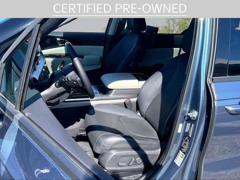 Certified 2024 Kia Carnival SX Prestige image 23