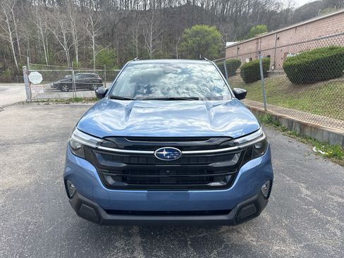 Used 2025 Subaru Forester Touring image 13