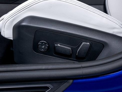 Used 2025 BMW M5 w/ Carbon Package image 22