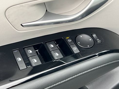 New 2026 Hyundai Tucson Limited image 13