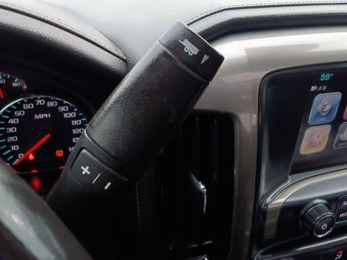 Used 2018 Chevrolet Silverado 1500 High Country image 12