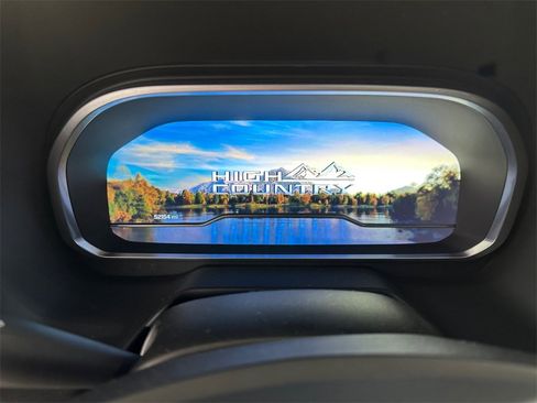 Used 2023 Chevrolet Tahoe High Country image 22