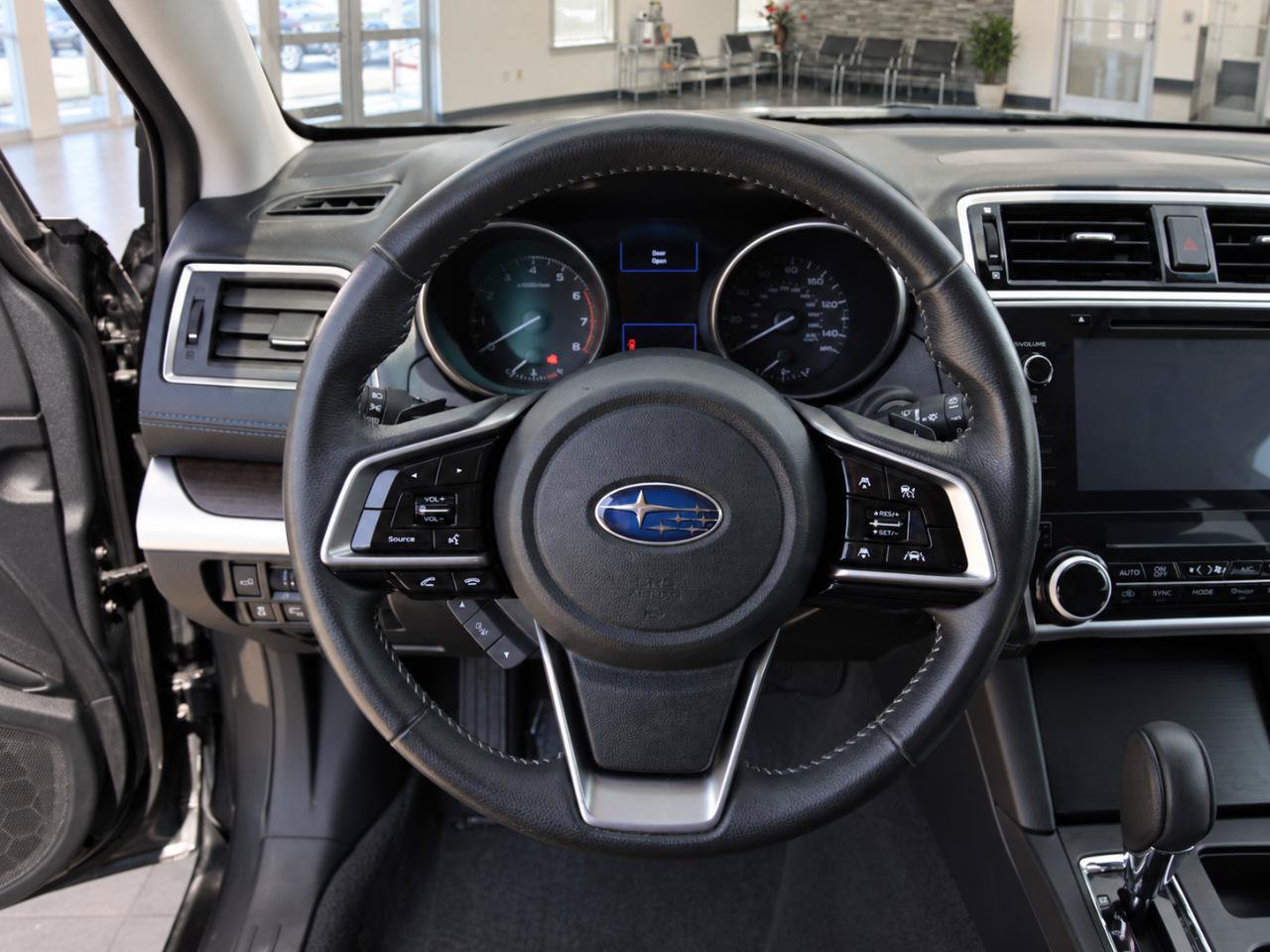 Used 2018 Subaru Outback 2.5i Limited AWD/4WD image 12