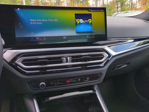 Certified 2024 BMW 330e w/ Convenience Package image 29