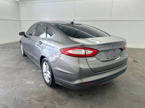 Used 2014 Ford Fusion SE image 7