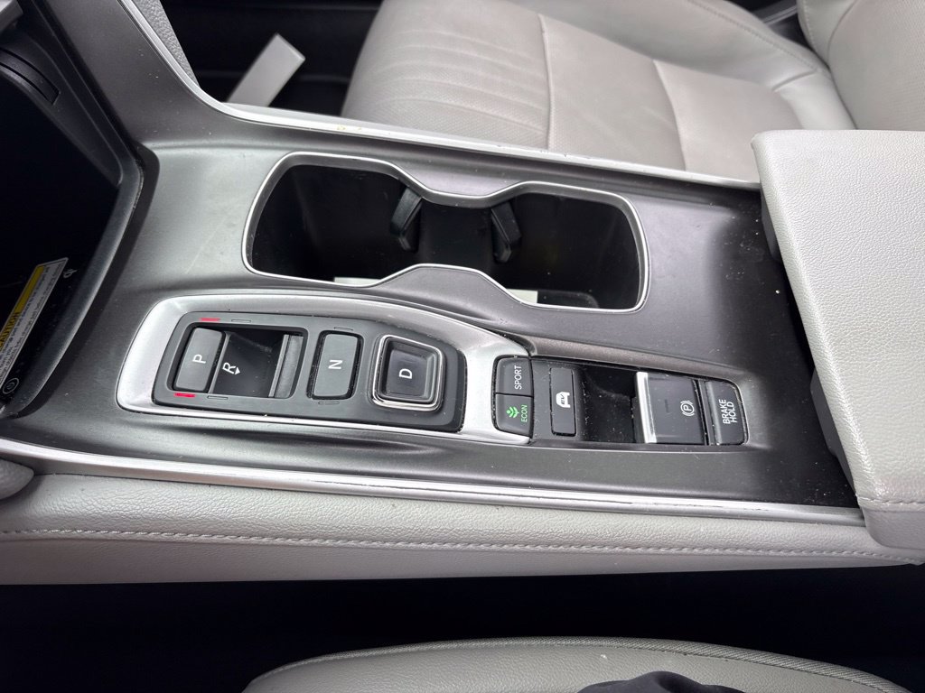 Used 2020 Honda Accord Touring image 26