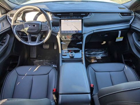 Certified 2025 Jeep Grand Cherokee L Limited w/ Trailer Tow Package image 20