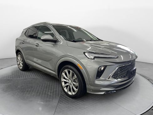 Used 2024 Buick Encore GX Avenir image 4
