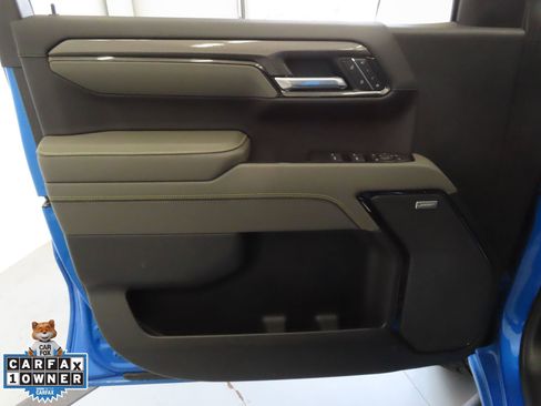 Used 2025 Chevrolet Silverado 1500 ZR2 w/ Technology Package image 11