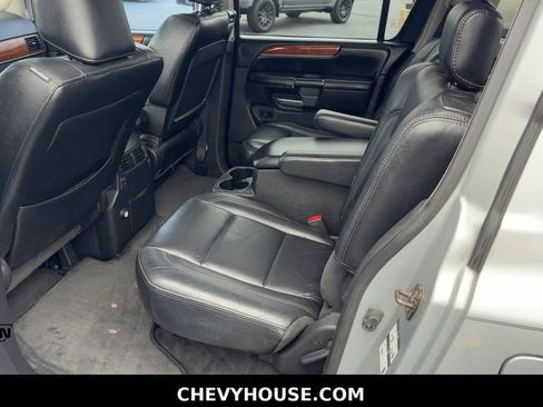 Used 2010 INFINITI QX56 2WD image 30
