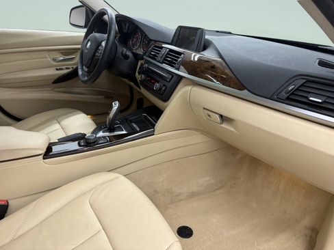Used 2014 BMW 328i xDrive Wagon AWD/4WD image 22