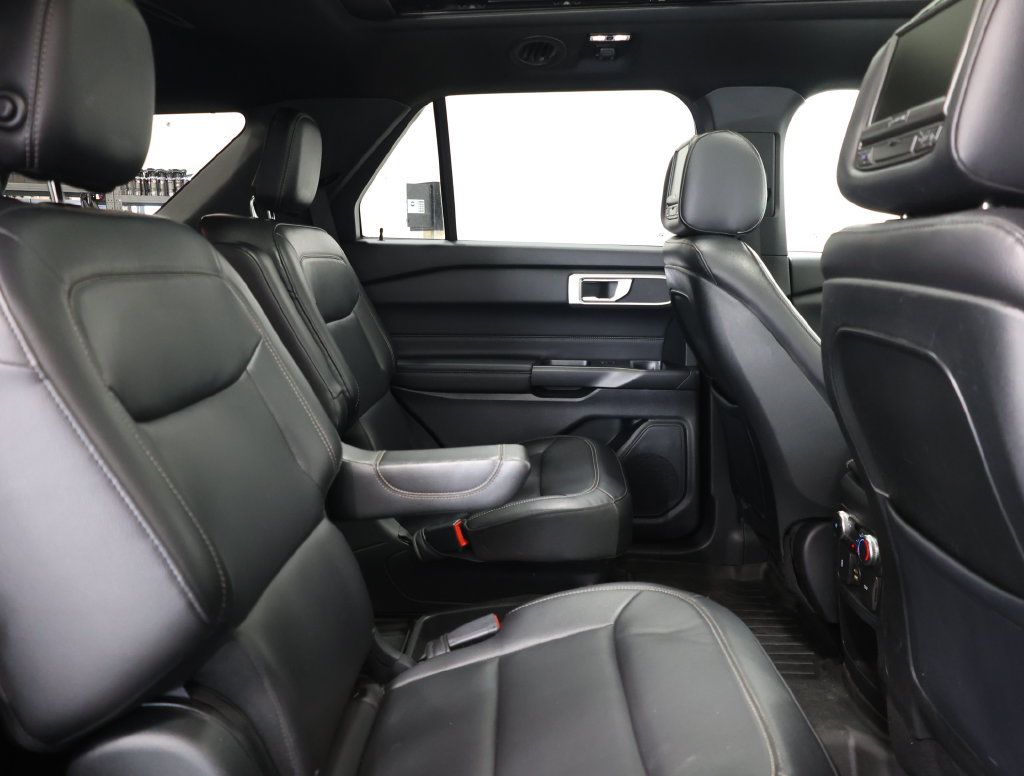 Used 2020 Ford Explorer XLT w/ Equipment Group 202A AWD/4WD image 24