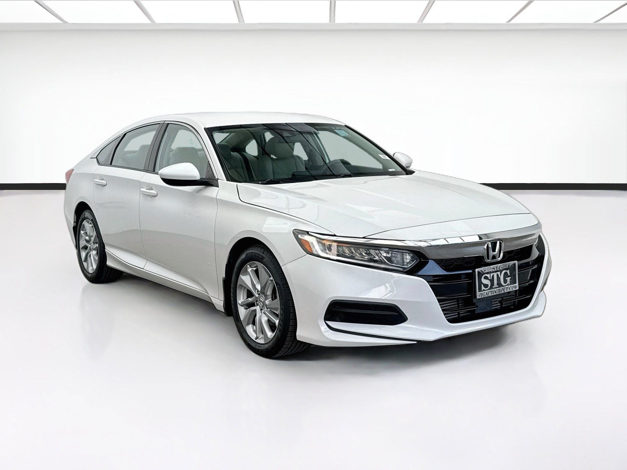Used 2019 Honda Accord LX image 3