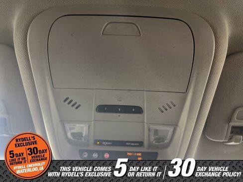 Used 2018 Chevrolet Equinox LT image 38