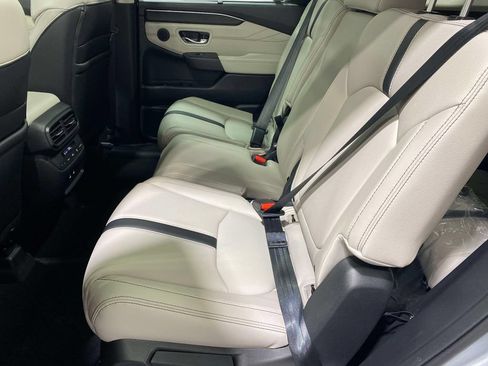 New 2026 Honda Pilot Touring image 11