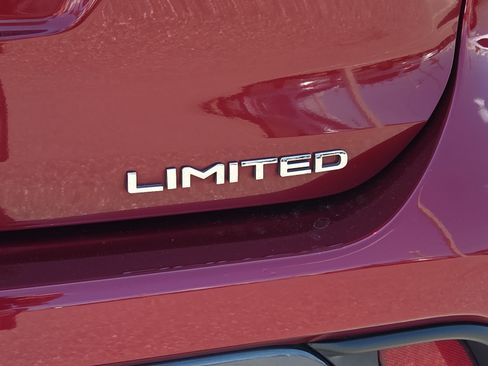 Certified 2021 Toyota Highlander Limited AWD/4WD image 33