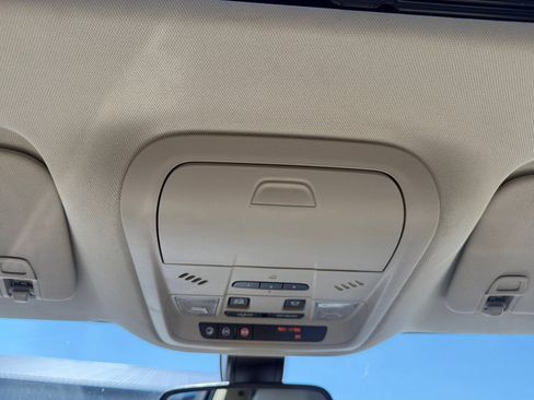 Used 2019 Buick Enclave Essence w/ Trailering Package, 5000 lbs. AWD/4WD image 17