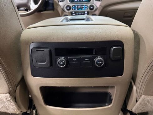 Used 2019 GMC Yukon SLT image 14
