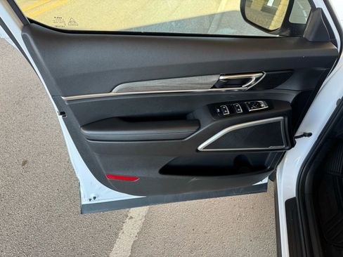 Used 2022 Kia Telluride EX w/ EX Premium Package image 9