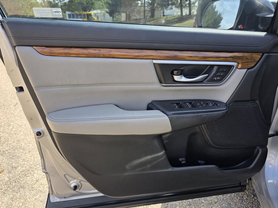 Used 2017 Honda CR-V EX-L image 13