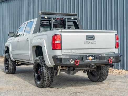 Used 2017 GMC Sierra 1500 SLE w/ SLE Value Package image 4