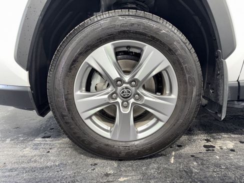 Used 2024 Toyota RAV4 XLE image 6