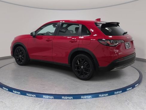 Used 2024 Honda HR-V Sport image 8