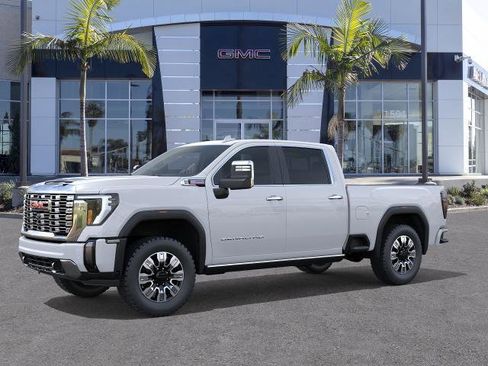 New 2026 GMC Sierra 2500 Denali w/ Denali Reserve Package AWD/4WD image 2