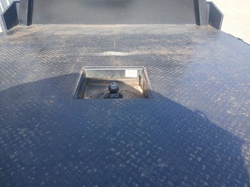 Used 2018 RAM 3500 Tradesman w/ Chrome Appearance Group image 4