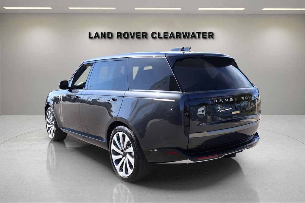 New 2026 Land Rover Range Rover Long Wheelbase SE AWD/4WD image 3