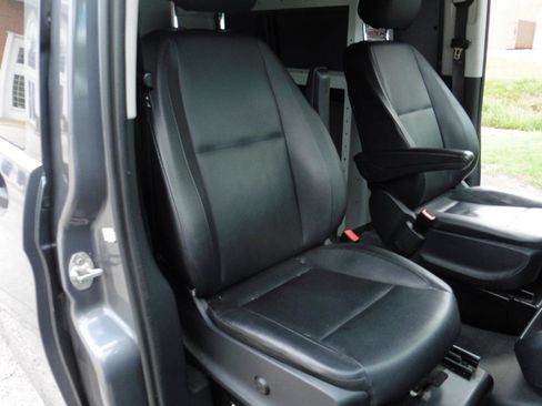 Used 2021 Mercedes-Benz Metris image 16