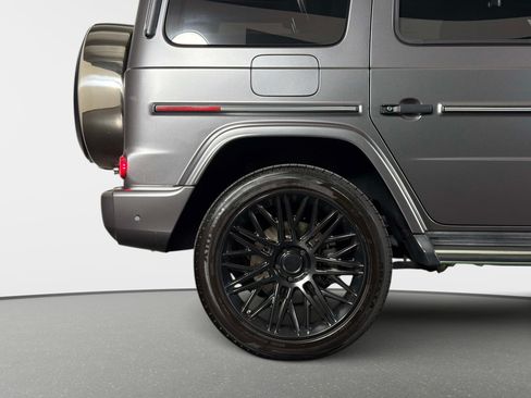 Used 2023 Mercedes-Benz G 550 image 6