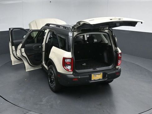 Certified 2025 Ford Bronco Sport Outer Banks w/ Outer Banks Tech Package+ AWD/4WD image 58