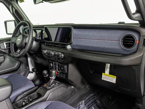 New 2026 Jeep Wrangler Unlimited Sport w/ Dual Top Group AWD/4WD image 38
