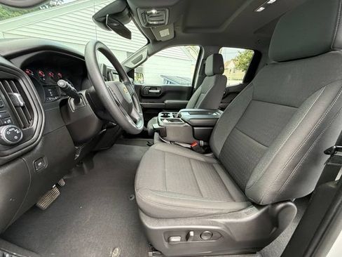 Used 2023 Chevrolet Silverado 1500 Custom AWD/4WD image 16
