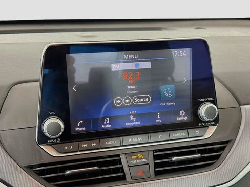 Used 2023 Nissan Altima 2.5 SR FWD image 32