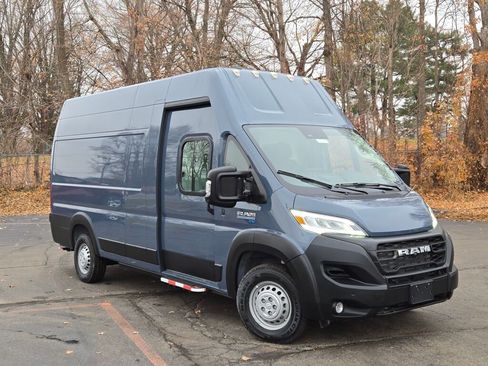 Used 2024 RAM ProMaster 3500 image 2