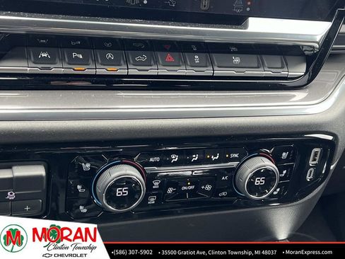 Certified 2025 Chevrolet Silverado 1500 High Country AWD/4WD image 22