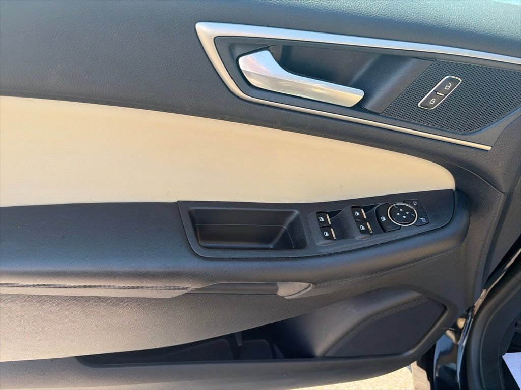 Used 2024 Ford Edge SEL AWD/4WD image 17