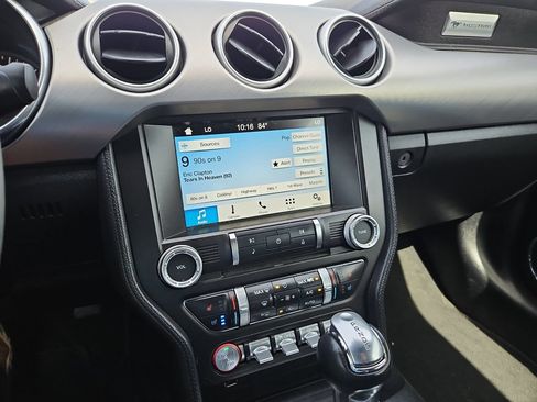 Used 2018 Ford Mustang Premium RWD image 22