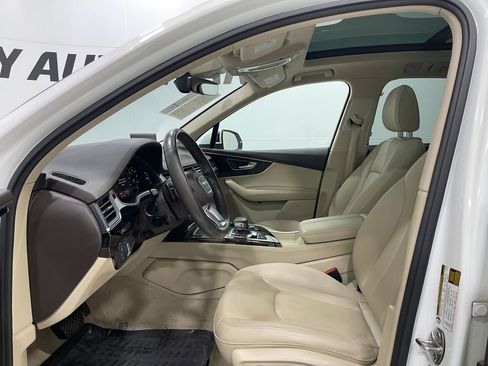 Used 2019 Audi Q7 3.0T Premium Plus w/ Premium Plus Package image 14