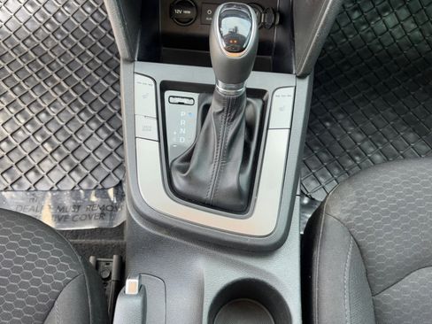 Used 2019 Hyundai Elantra Value Edition w/ Cargo Package image 27