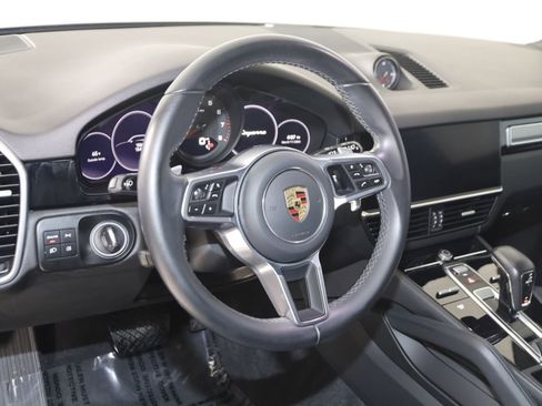 Used 2022 Porsche Cayenne Platinum Edition w/ Premium Package Plus AWD/4WD image 6